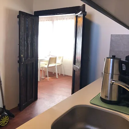 Saye House Apartament *