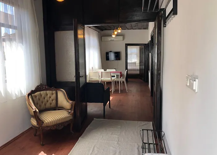 Apartment Saye House