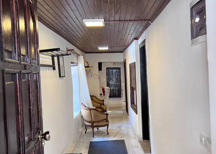 Saye House Apartment
