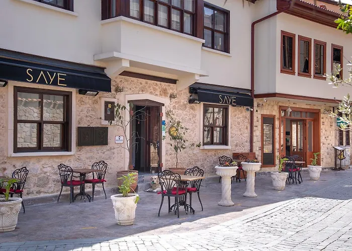 Saye House Апартаменты