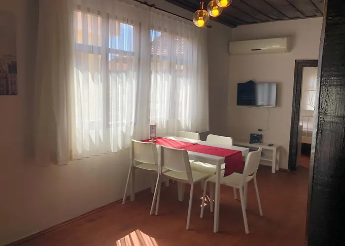 Apartman Saye House *